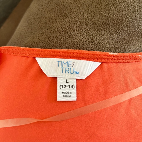 Beautiful bright orange blouse - Picture 4 of 4